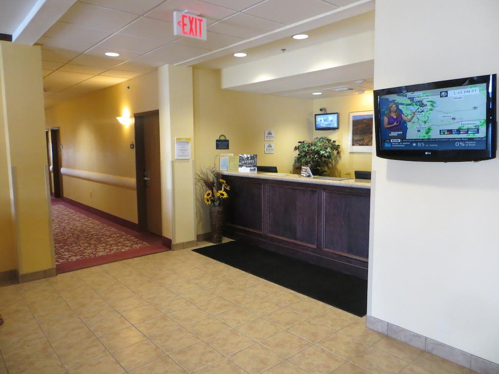 Days Inn By Wyndham Ellis Exterior foto